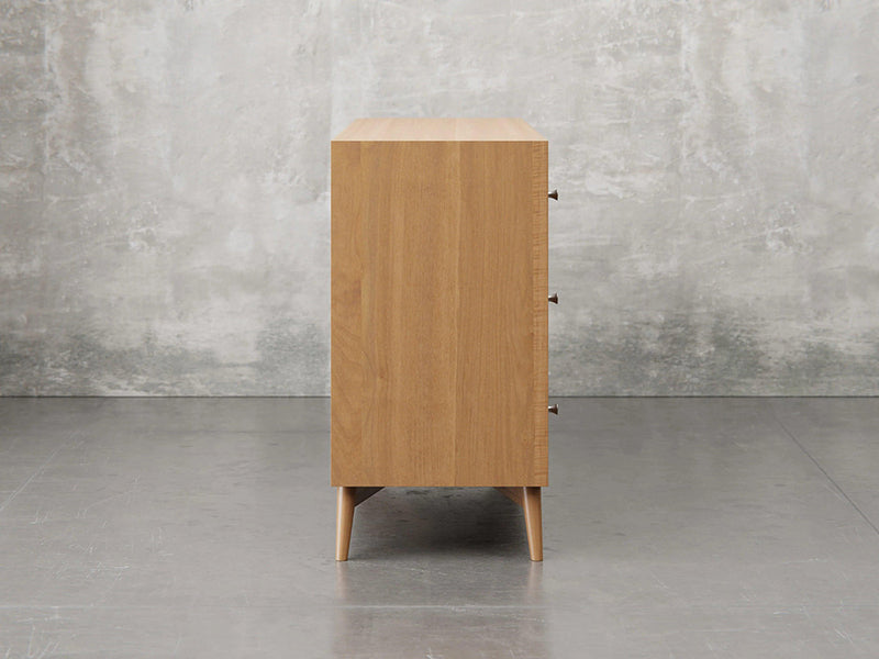 Bellevue dresser side view in sealy stain.